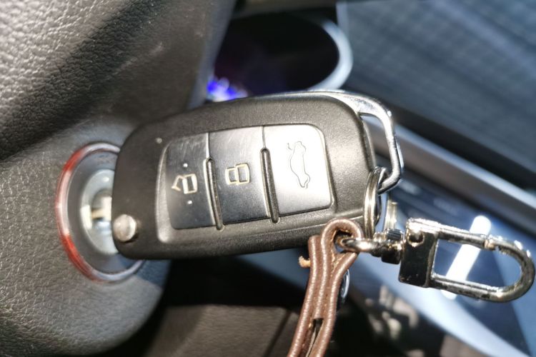 吉利汽车 远景 2020款 改款 1.5L 手动亚运版中控内饰7001