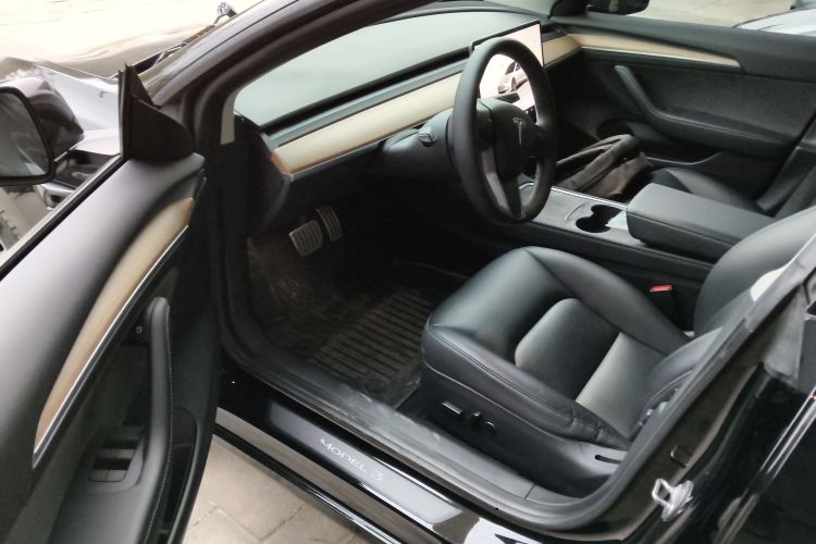 特斯拉 Model 3 2022款 Performance高性能全轮驱动版中控内饰20