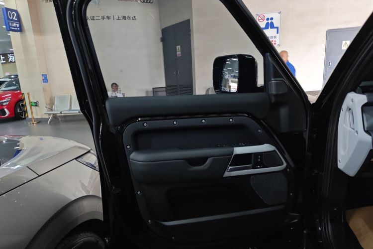 路虎卫士 2024款 110 3.0T P400 X-DYNAMIC HSE中控内饰7007