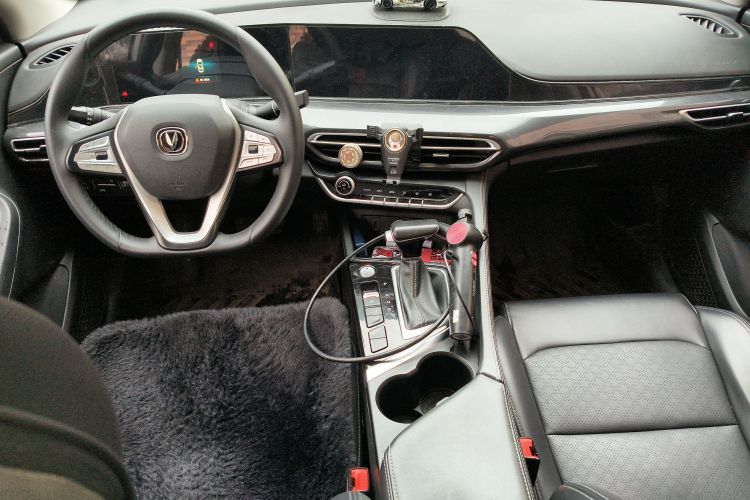 长安 逸动 2020款 PLUS 蓝鲸NE 1.4T GDI DCT尊贵型中控内饰12