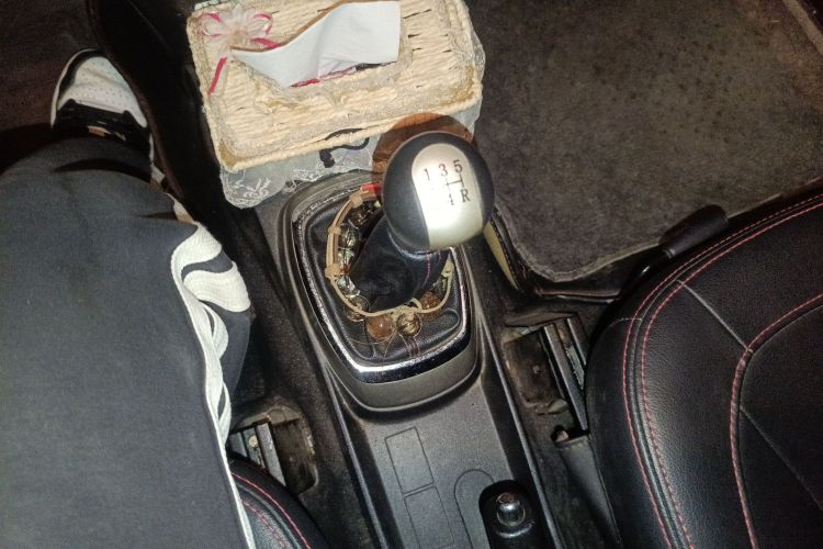 长城M4 2012款 1.5L 手动舒适型中控内饰18