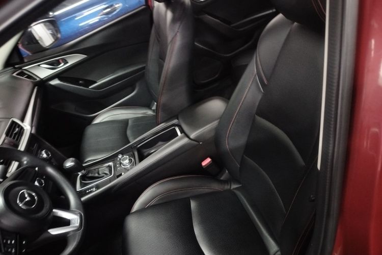 马自达3 昂克赛拉 2019款 云控版 三厢 1.5L 自动豪华型 国VI中控内饰19