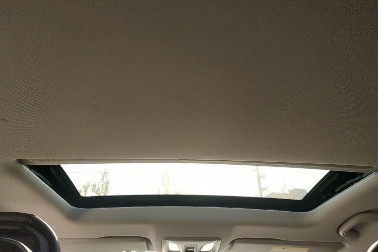 长安 逸动 2025款 蓝鲸 1.5T 500Bar尊贵型中控内饰22