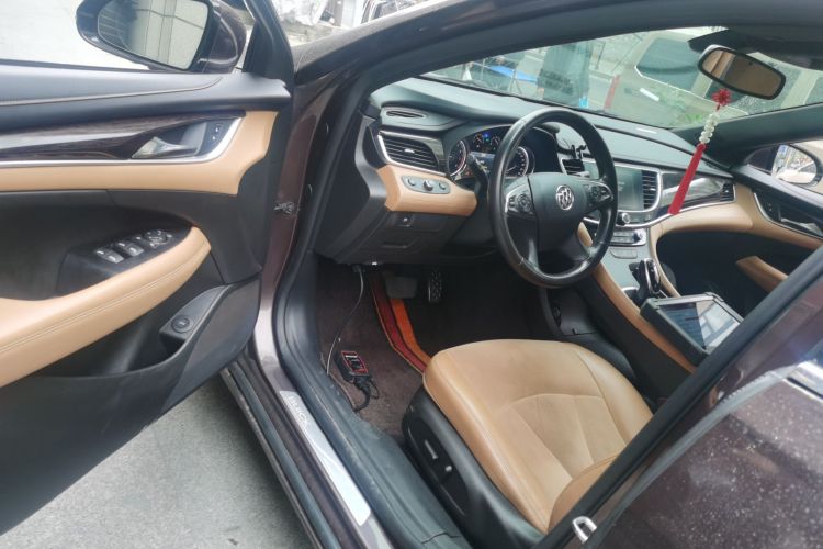 别克 君越 2016款 20T 精英型中控内饰20