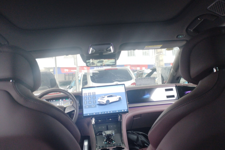 腾势Z9GT 2024款 1100四驱Ultra版中控内饰22