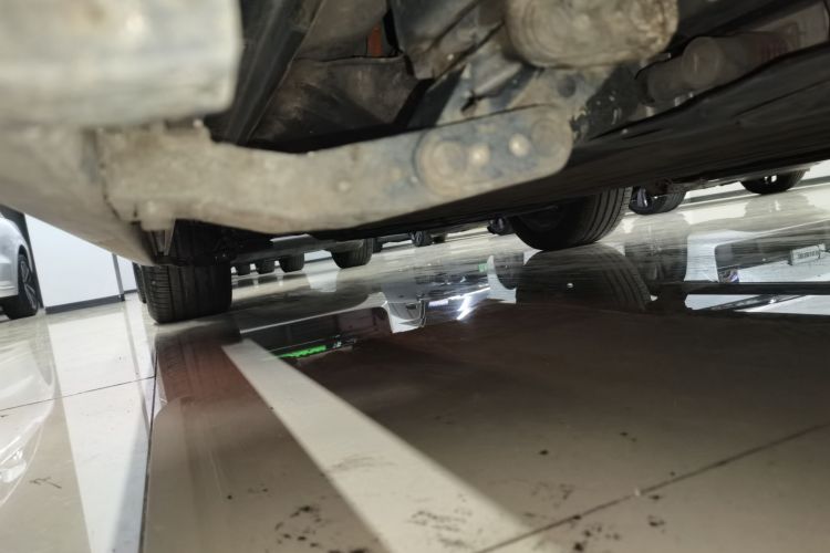 鸿蒙智行 问界M7 2024款 1.5T 后驱Plus版 5座局部细节9001