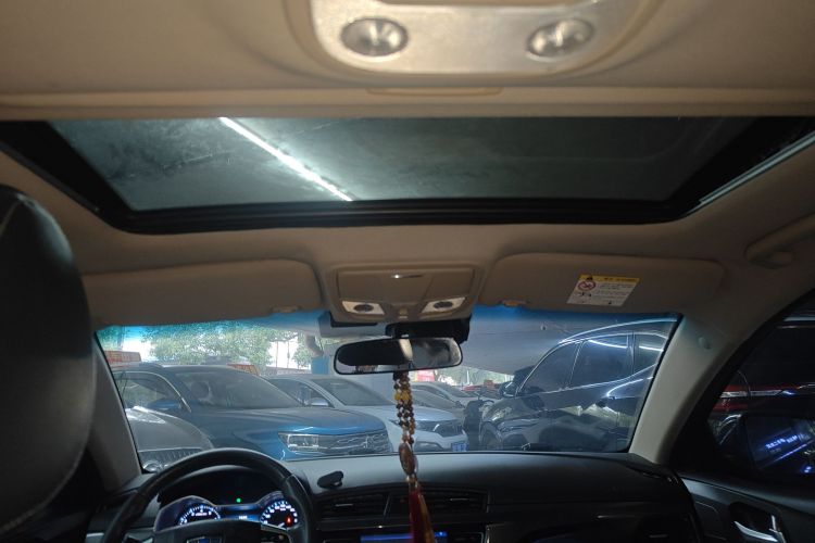 吉利汽车 帝豪 2017款 三厢百万款 1.5L 手动向上版中控内饰22