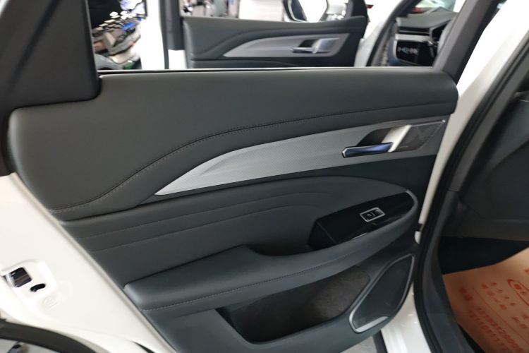 ARCFOX极狐 极狐 阿尔法T(ARCFOX αT) 2023款 480 森林版 175kW中控内饰49