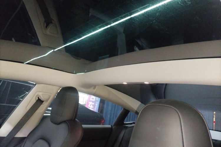 特斯拉 Model 3 2021款 标准续航后驱升级版 3D6中控内饰22