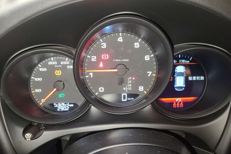 保时捷 2021款 Macan 2.0T中控内饰14