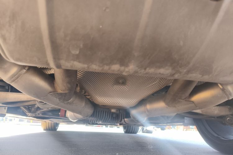 宝马M4 2018款 M4敞篷轿跑车车迷限量版局部细节9009