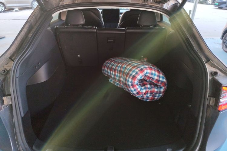 特斯拉 Model Y 2022款 后轮驱动版局部细节23