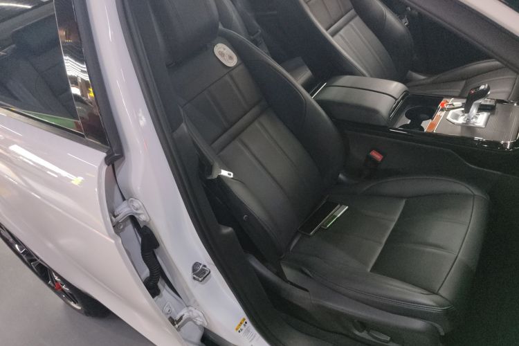 路虎 揽胜极光 2021款 极光L 249PS R-Dynamic S 性能版局部细节41