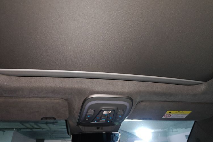 腾势N8 2023款 四驱超混旗舰六座版中控内饰22