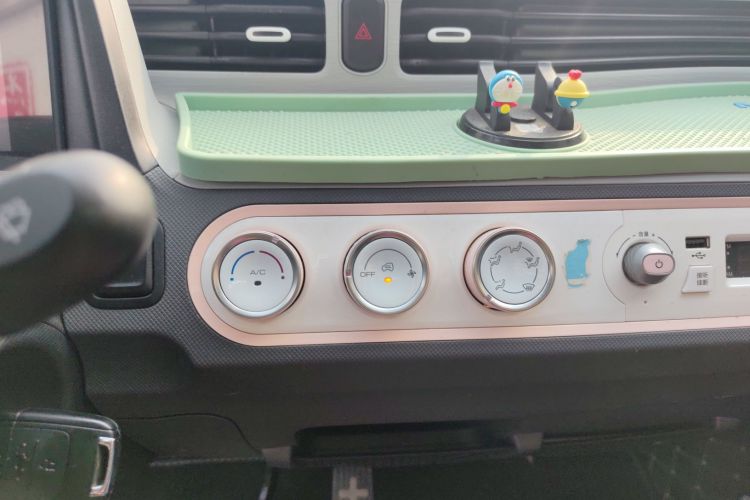 五菱汽车 宏光MINIEV 2021款 马卡龙臻享款 三元锂中控内饰16