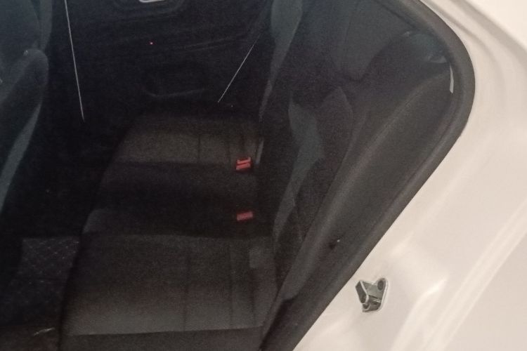 名爵3 2013款 1.5L AMT精英版中控内饰21