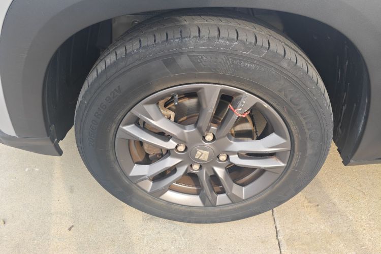 宝骏RS-3 2020款 1.5L 手动智能精英型车身外观6007