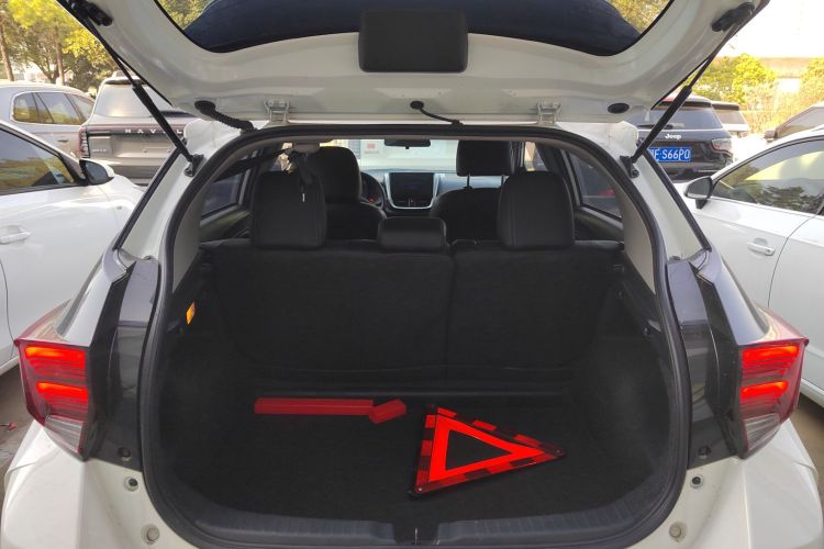 丰田 YARiS L 致炫 2021款 致炫X 1.5L CVT领先版局部细节23