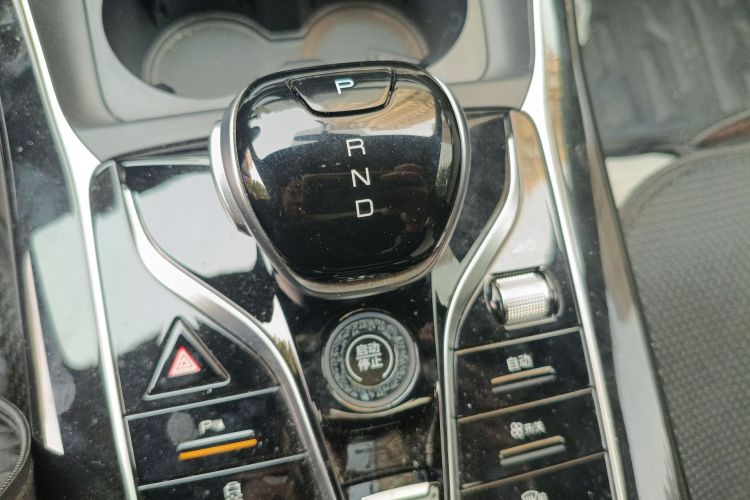 比亚迪 秦PLUS 2023款 冠军版 DM-i 120KM领先型局部细节18