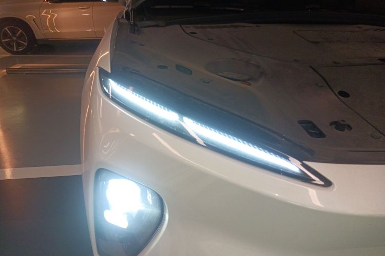 蔚来ES8 2023款 75kWh 行政版车身外观6006