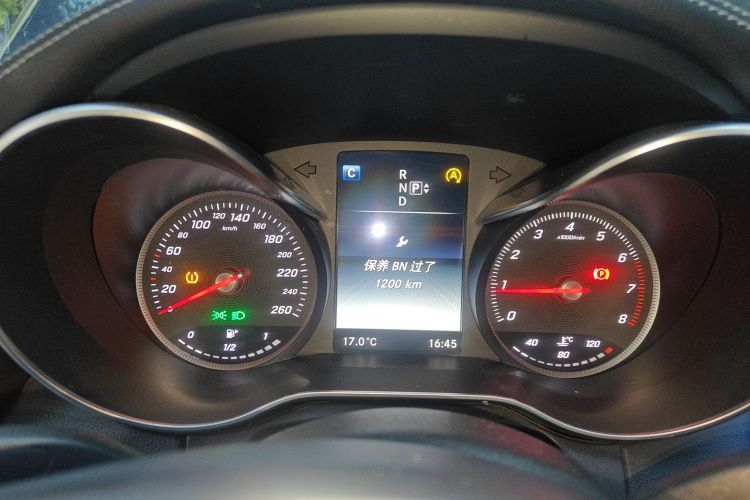 奔驰C级 2015款 C 200 L中控内饰14