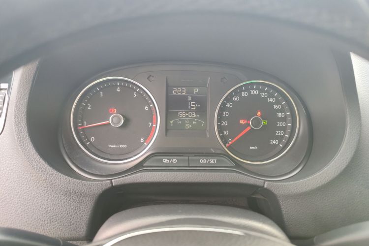 大众 Polo 2014款 1.6L 自动豪华版中控内饰14