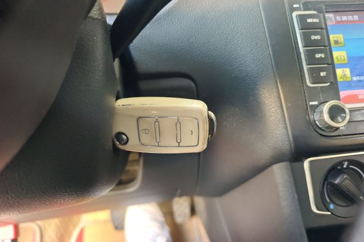 大众 Polo 2016款 1.6L 自动舒适型中控内饰7001