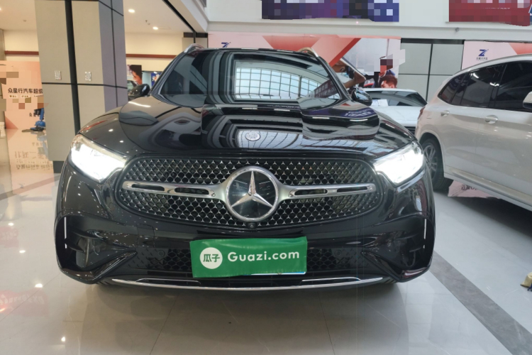 奔驰GLC 2023款 GLC 300 L 4MATIC 动感型 5座车身外观2