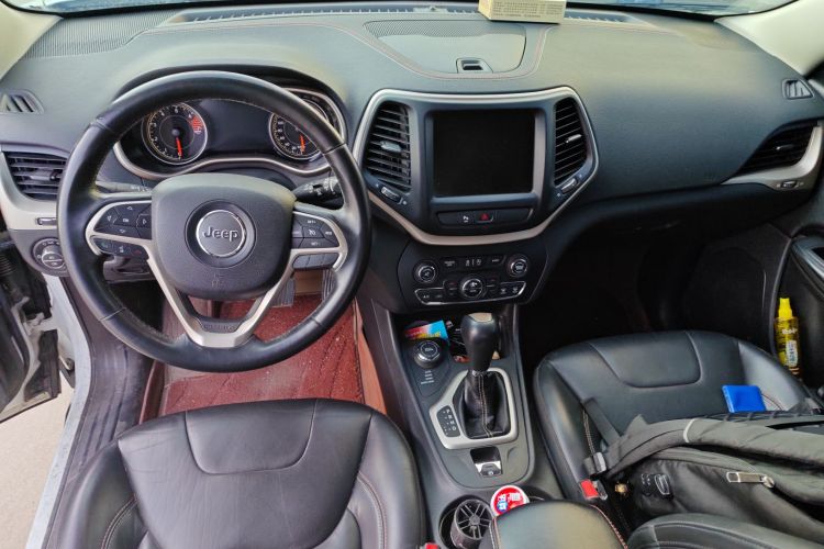 Jeep 自由光 2016款 2.4L 75周年致敬版中控内饰12