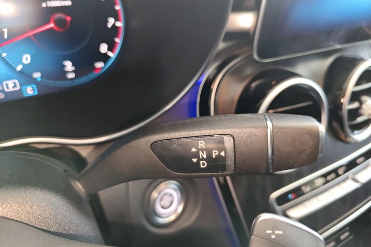 奔驰C级 2020款 改款 C 200 L 时尚型运动版中控内饰18