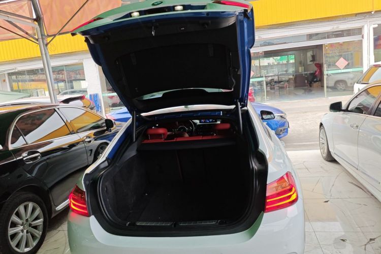 宝马4系 2016款 420i Gran Coupe M运动型机舱底盘23