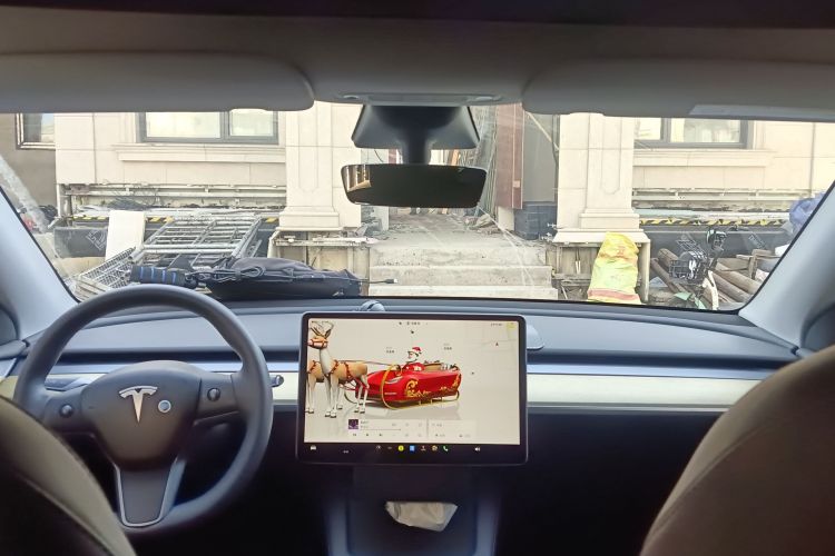 特斯拉 Model Y 2022款 改款 后轮驱动版中控内饰22