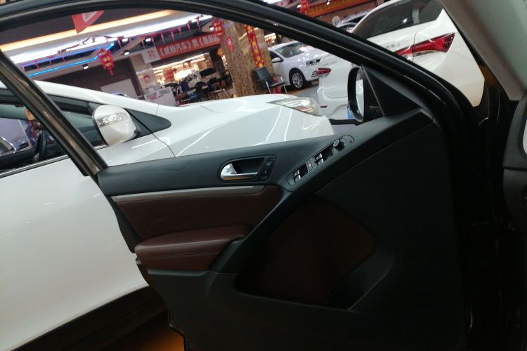 大众 途观 2013款 1.8TSI 自动四驱豪华型中控内饰7007