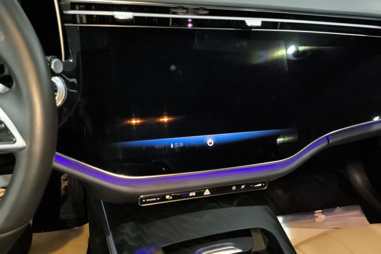 奔驰E级(进口) 2024款 E 300 豪华型运动版中控内饰16