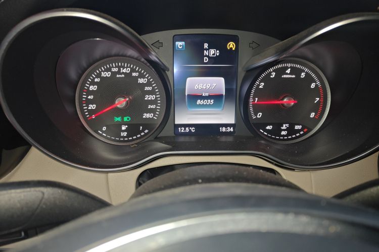 奔驰C级 2015款 C 180 L 运动型中控内饰15