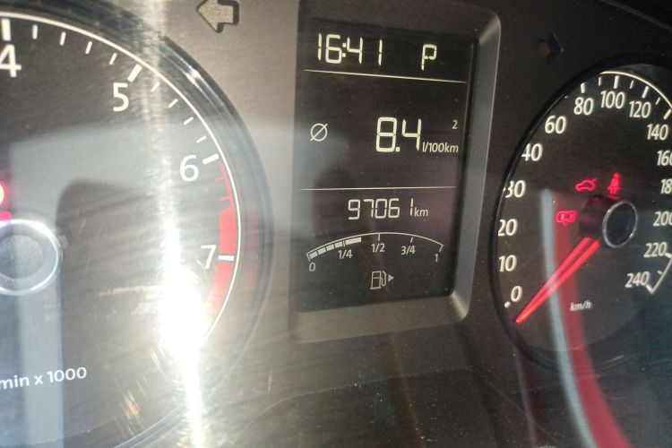 大众 朗逸 2013款 改款经典 1.6L 自动风尚版中控内饰15