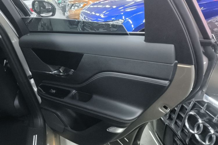 林肯 冒险家 2022款 改款 2.0T 两驱尊雅版中控内饰7006