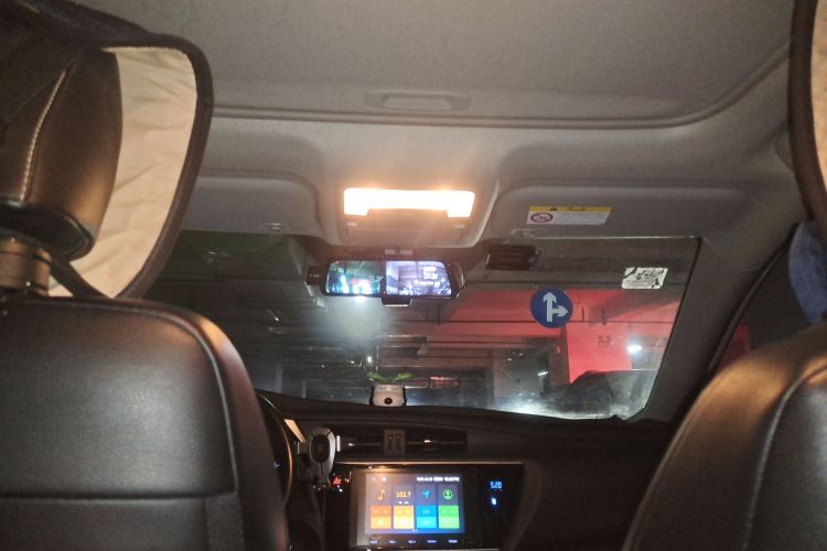 丰田 雷凌 2017款 改款 185T CVT精英版 国VI局部细节22