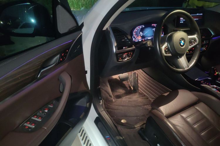 宝马X3 2020款  xDrive28i M运动套装中控内饰7003