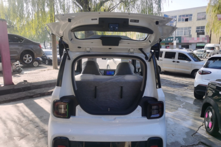 吉利银河 2025款 210km 熊猫卡丁局部细节23