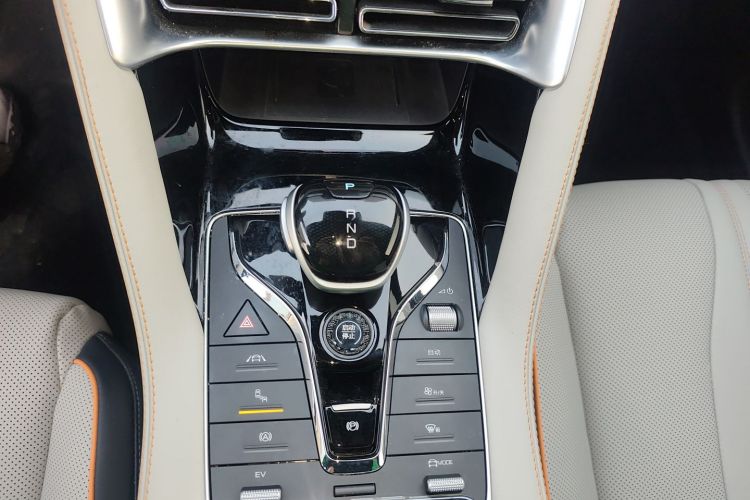 比亚迪 宋PLUS新能源 2021款 DM-i 110KM 旗舰PLUS局部细节18