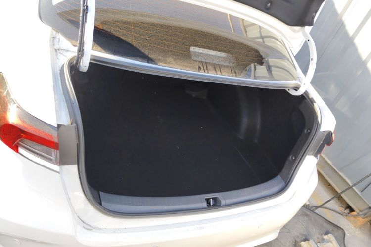 丰田 卡罗拉 2021款 1.2T S-CVT 豪华版局部细节23