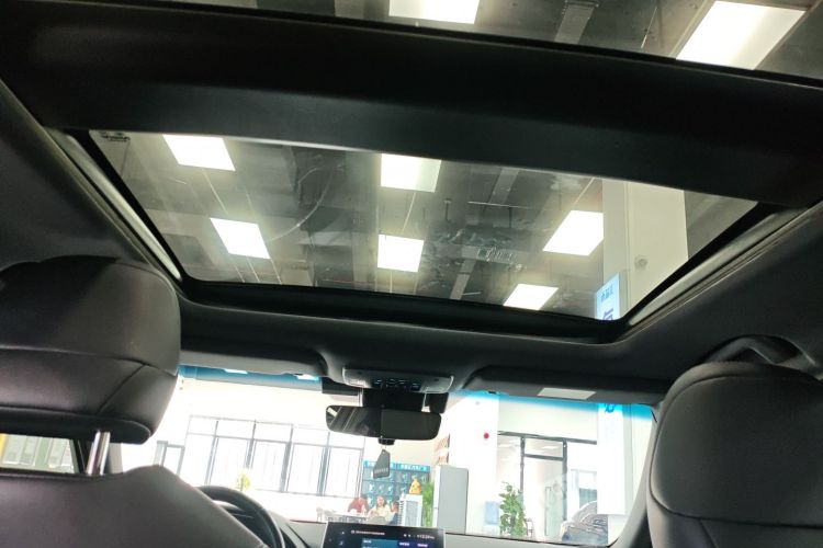 丰田 亚洲龙 2023款 双擎 2.5L XLE尊贵版局部细节22