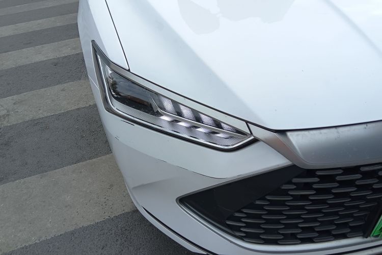 比亚迪 秦PLUS 2021款 DM-i 120KM 尊贵型车身外观8