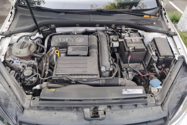 大众 高尔夫 2020款 200TSI DSG舒适进取版局部细节24