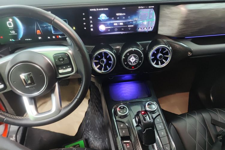 坦克300 2021款 越野版 2.0T 挑战者中控内饰16