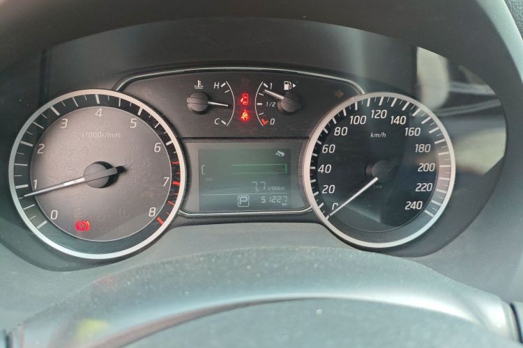 日产 轩逸 2019款 经典 1.6XE CVT舒适版中控内饰14