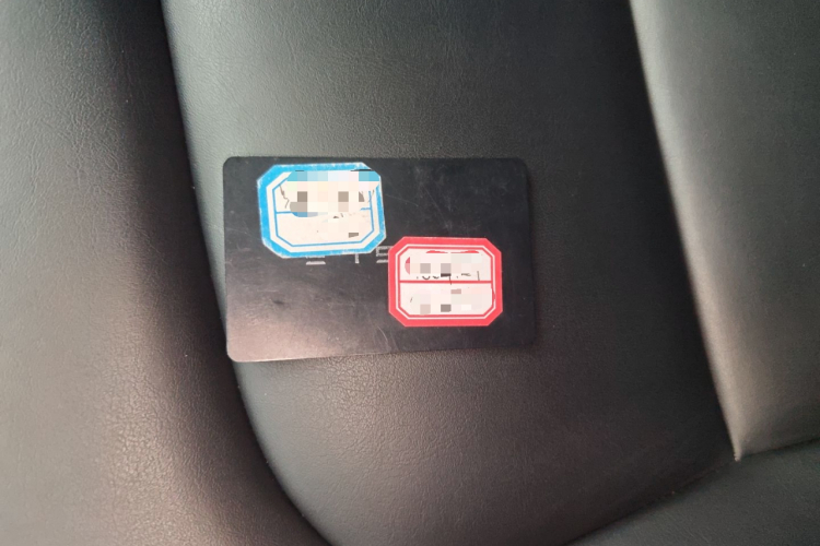 特斯拉 Model Y 2021款 长续航全轮驱动版中控内饰11