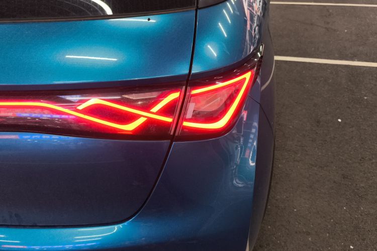 比亚迪 海豚 2021款 401km 骑士版车身外观9