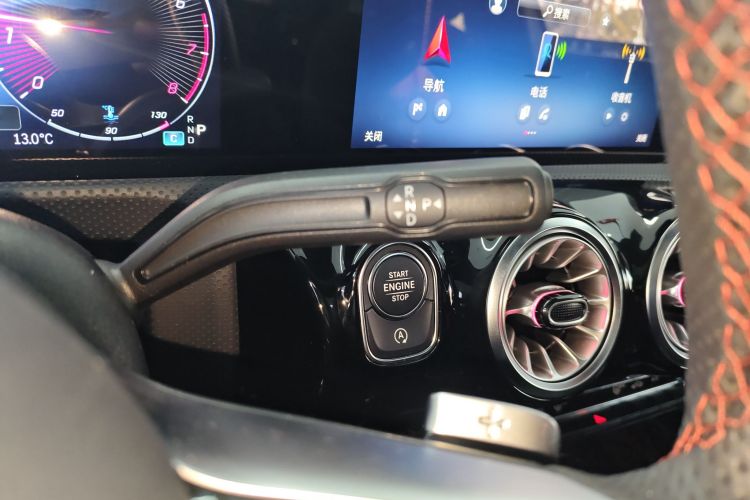 奔驰A级 2023款 A 200 L 时尚型中控内饰18